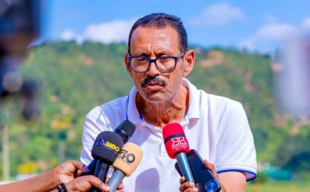 Rayon Sports yatandukanye burundu n’umutoza Afahmia Lotfi