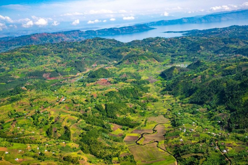 Le Rwanda prévoit de recruter 3 000 agents pour améliorer les services fonciers numériques