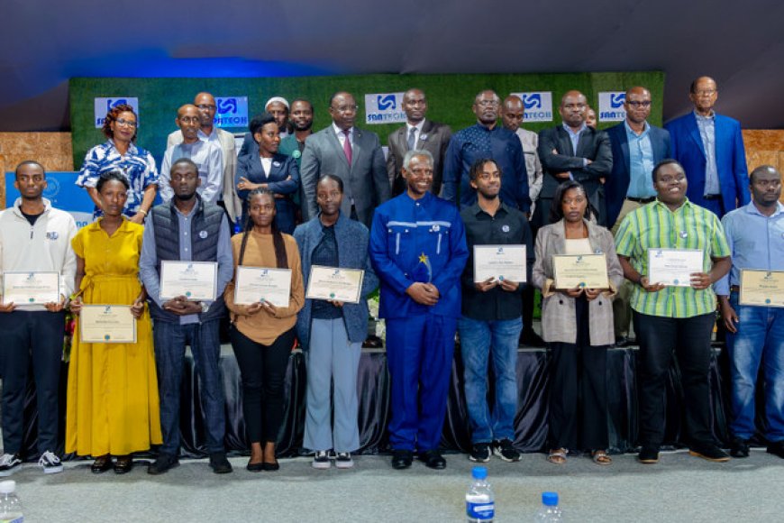 Urubyiruko Rushishikarizwa Gushyira mu Bikorwa Imishinga Rukiri ku Ntebe y’Ishuri