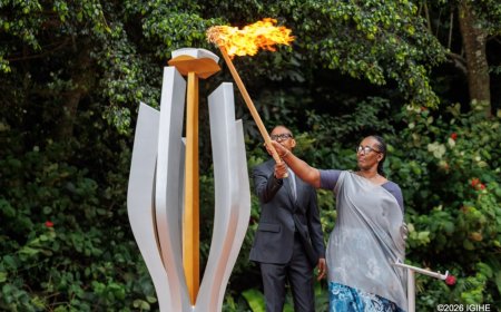 Perezida Kagame na Madamu Jeannette Kagame batangije Icyunamo #Kwibuka32 (Amafoto)