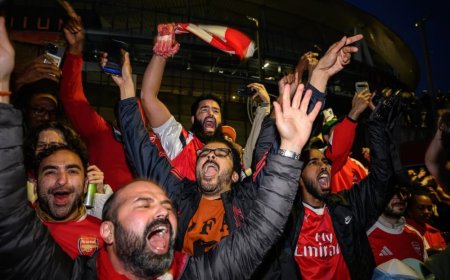 Perezida Kagame yashimye Arsenal FC yatwaye Igikombe cya Shampiyona