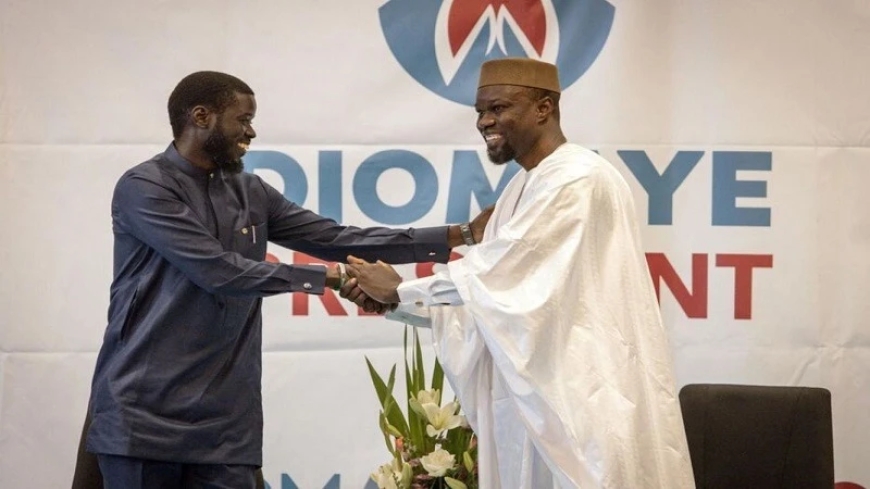 Intambara y'inshuti:Perezida wa Sénégal yirukanye Sonko wari Minisitiri w’Intebe anasesa Guverinoma